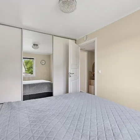 Romslig Hjem I Naer Golf, Og Motorvei Apartament Asker