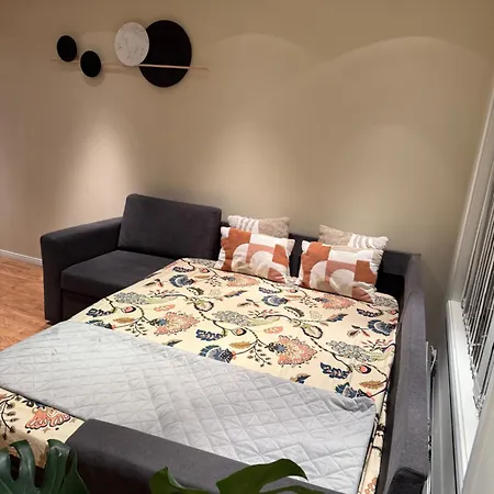 Romslig Hjem I Naer Golf, Og Motorvei Apartament *